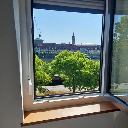 Stilvolle Direkt In Der Apartamento